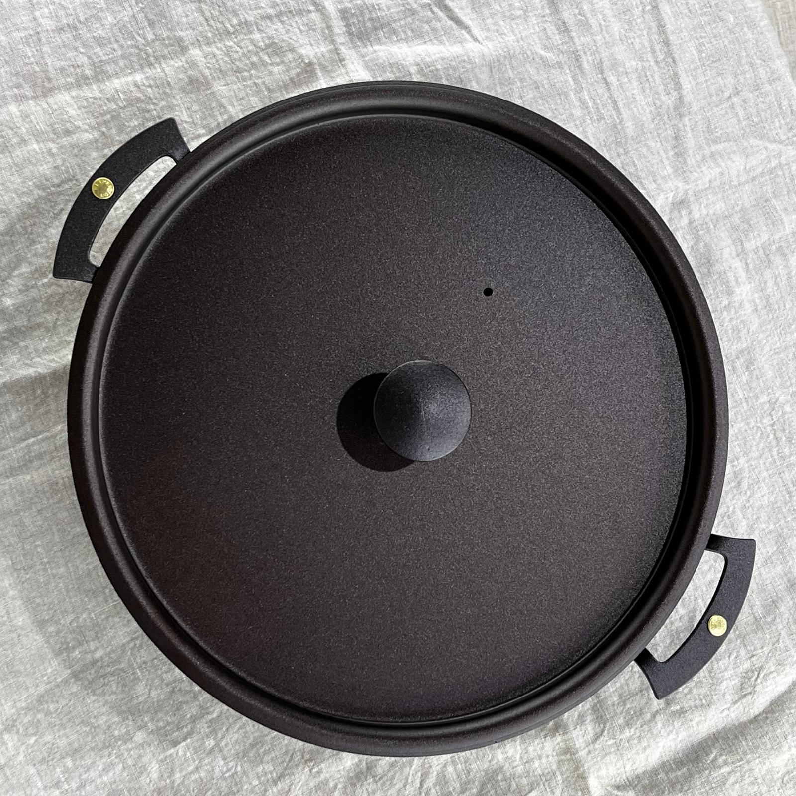 11" Spun Iron Prospector Sauteuse Casserole with Lid - warriorgarden