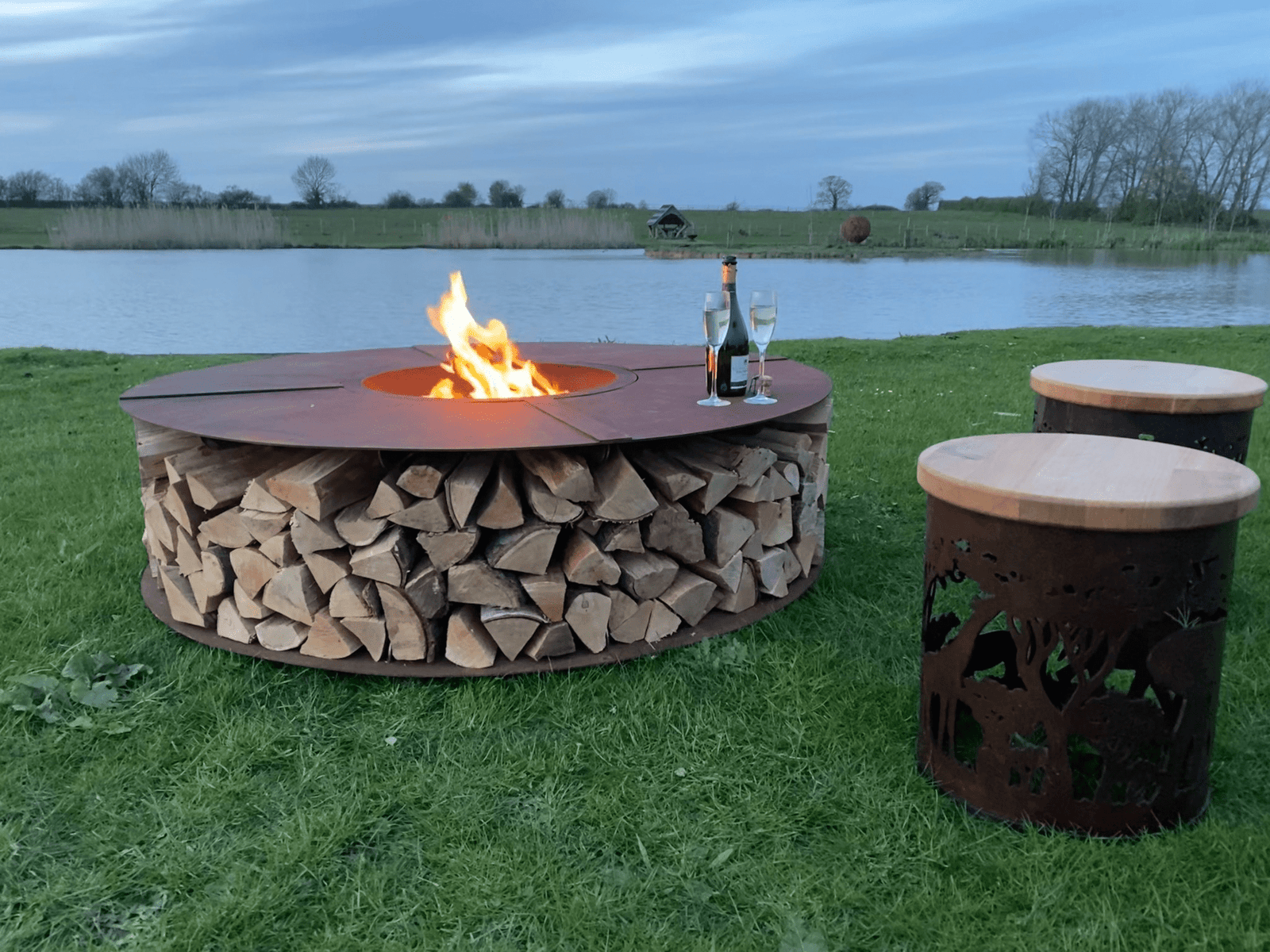 Fire Pit Table with Log Store - warriorgarden