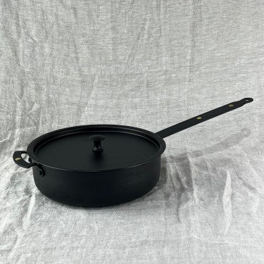 9" Sauteuse Pan with Front Handle and Lid - warriorgarden