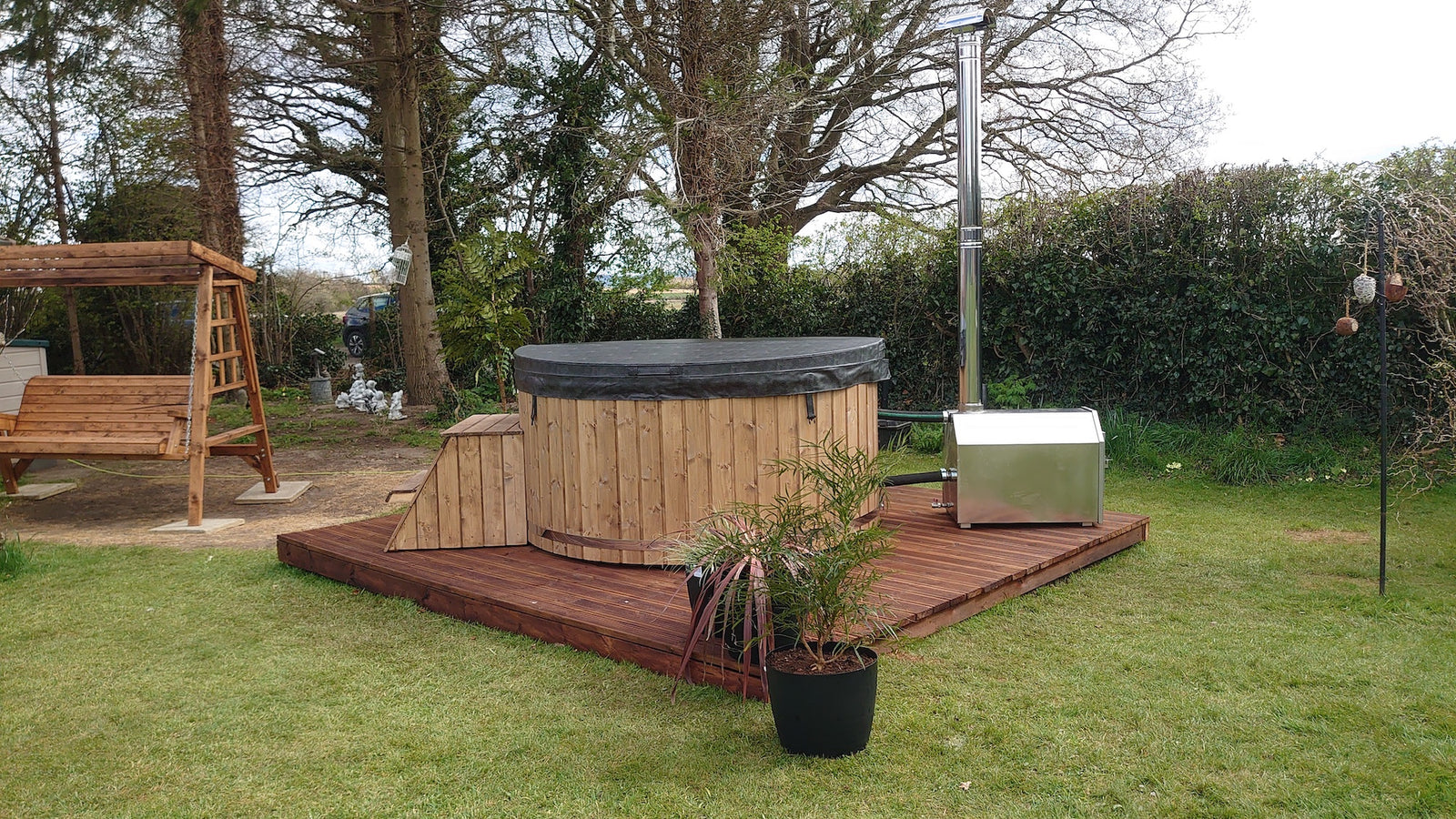 BHT's 4-6 person tub with ext. burner - warriorgarden