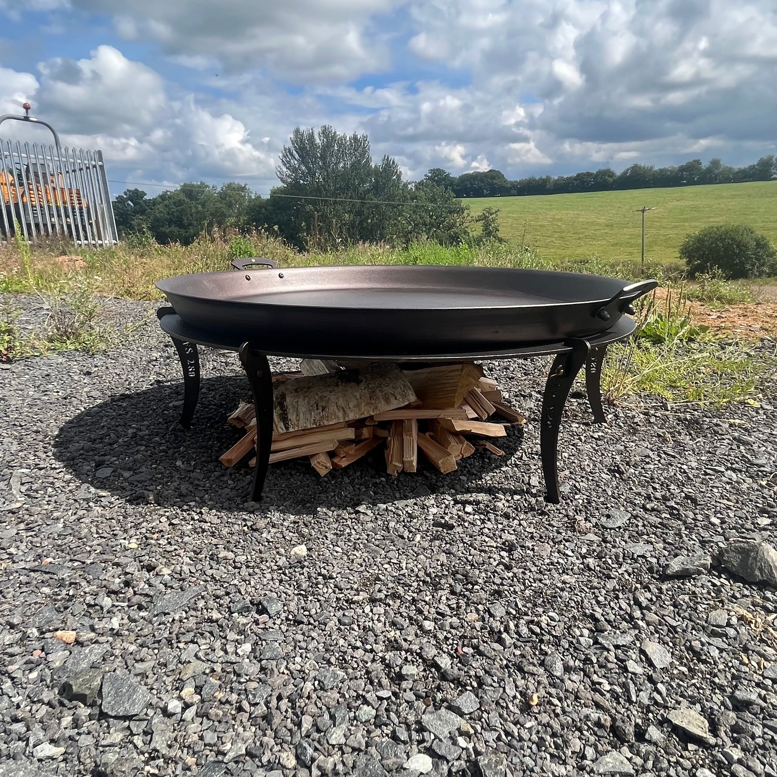 33" Paella Pand with Stand - 2 Piece - warriorgarden