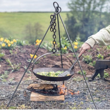 Chitty Irons cooking tripod and chain - warriorgarden