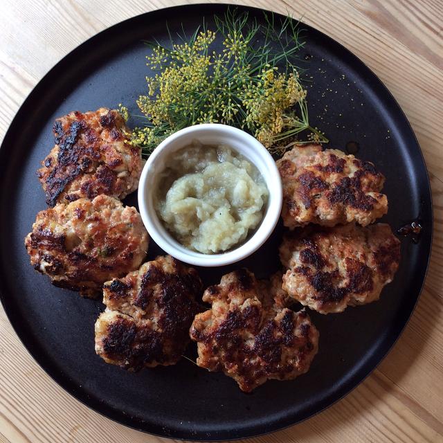 12" Black Iron Baking & Serving Tray - warriorgarden