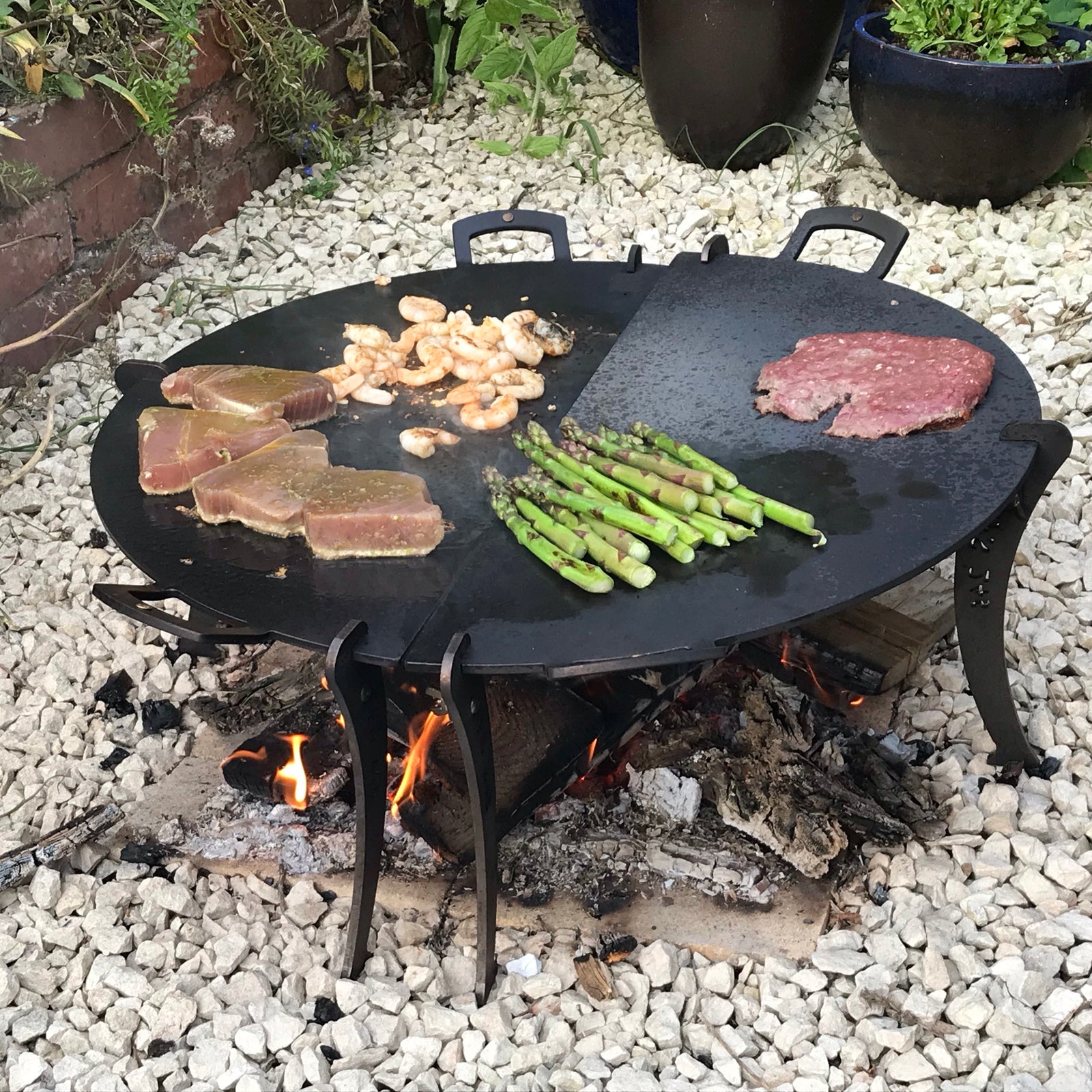 24" Black Iron Split Chapa Griddle Plate - warriorgarden