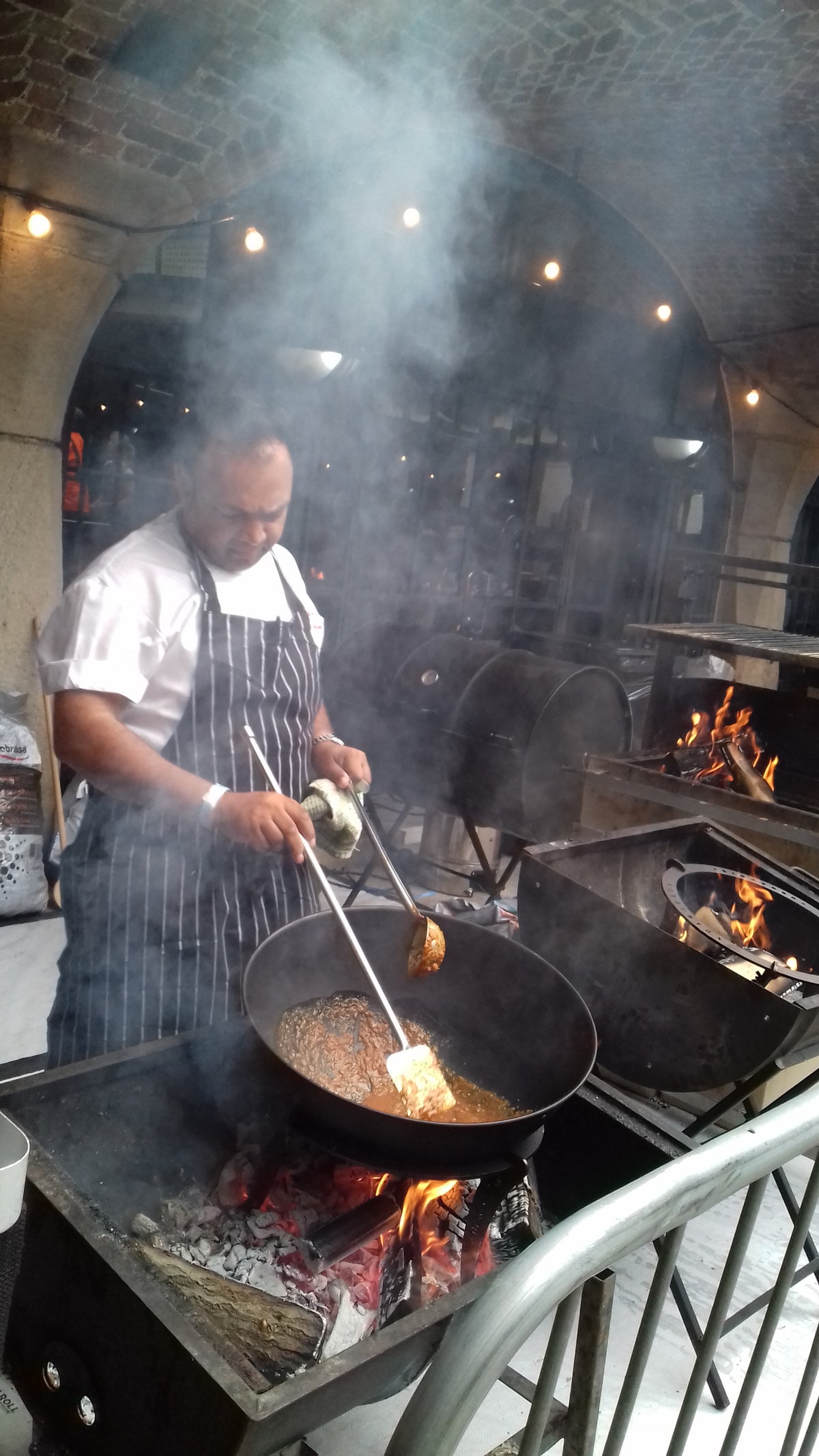 Spun Iron Cauldron & Stand - warriorgarden