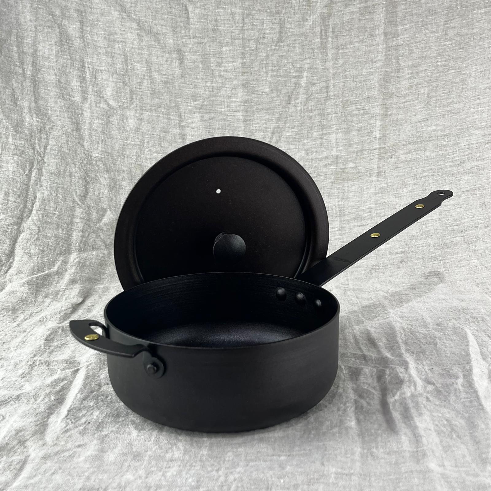 7" Sauteuse Pan with Front Handle and Lid - warriorgarden