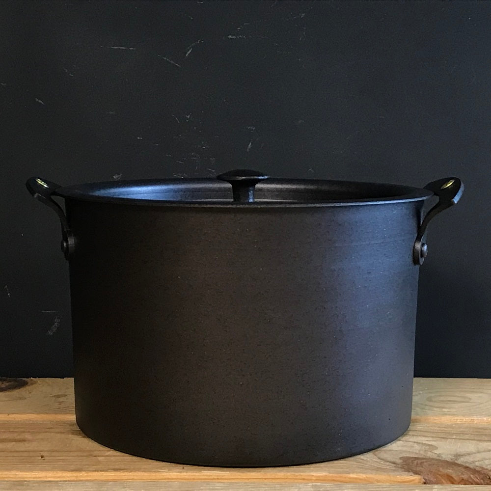 8" Spun Iron Stock Pot with Lid - warriorgarden