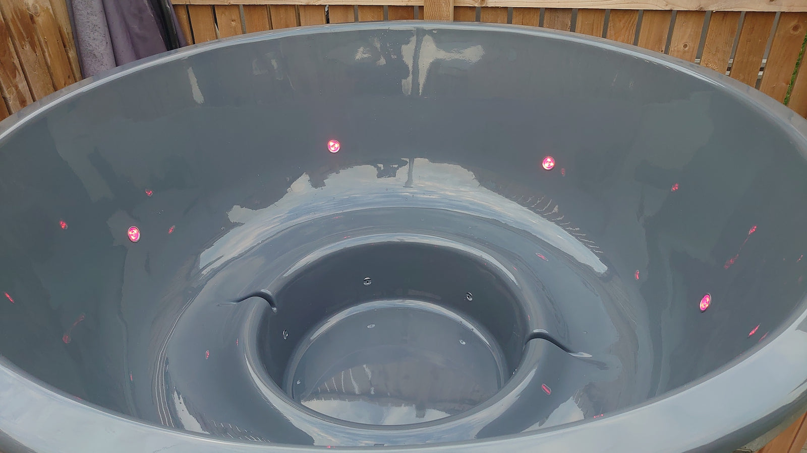 BHT's 4-6 person tub with ext. burner - warriorgarden