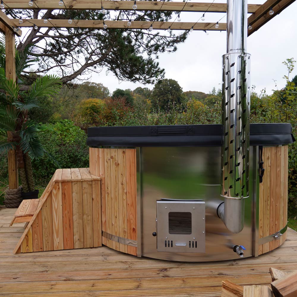 BHT's 4-5 person tub with int. burner - warriorgarden