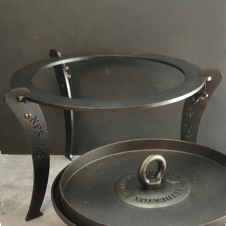Dutch Oven with Lid and Stand - warriorgarden