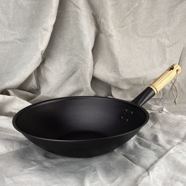 Ultimate Spun Iron Pan Set with Oak Rack - 8 Piece