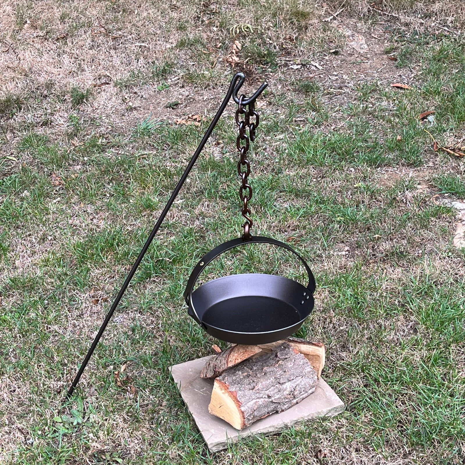 12" Crochta Hanging Pan - warriorgarden