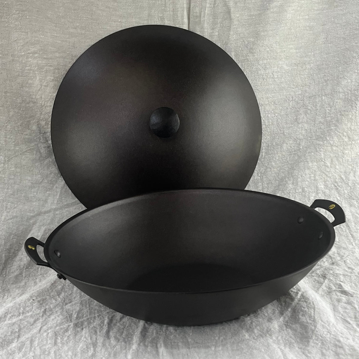 13" Spun Iron Prospector Wok with Lid – Double Handle - warriorgarden