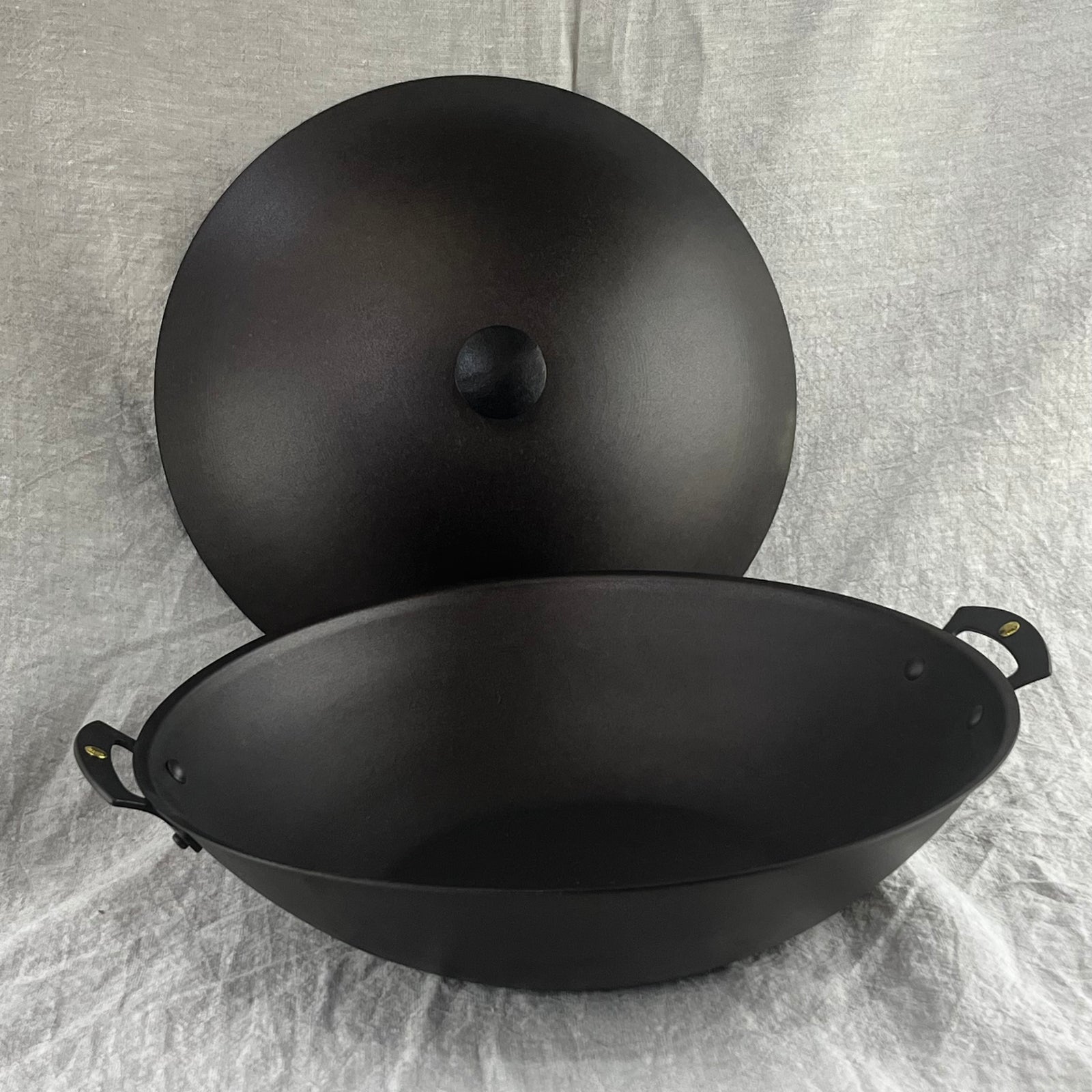 13" Spun Iron Prospector Wok with Lid – Double Handle - warriorgarden
