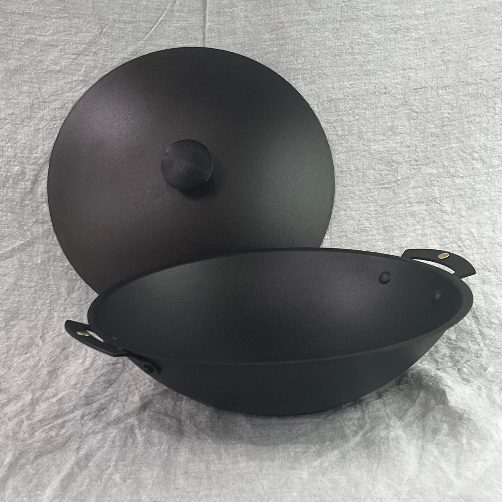11" Spun Iron Prospector Wok with Lid - Double Handle - warriorgarden