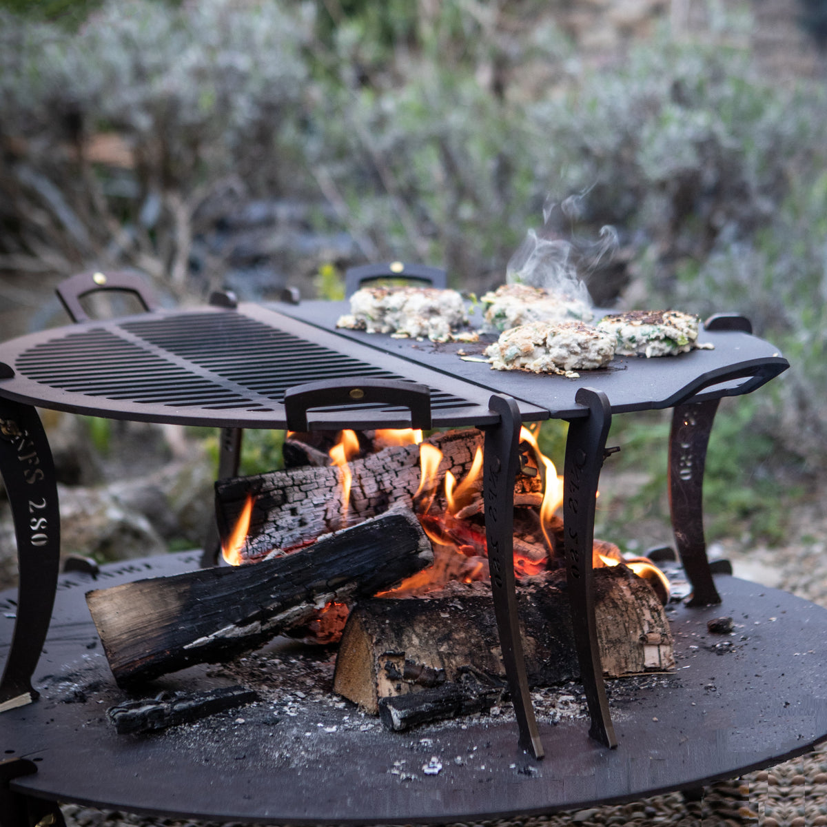 24″ Black Iron Split BBQ and Griddle Chapa - warriorgarden