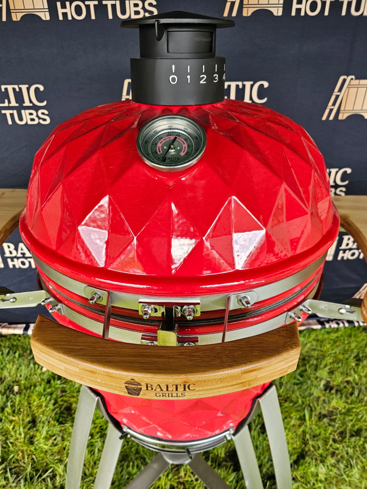 Baltic Ceramic Kamado Grill - warriorgarden